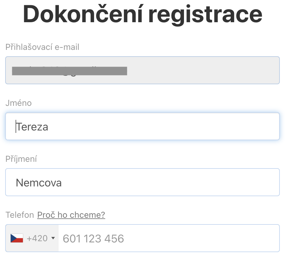 V dokončení registrace můžete upravit svoje jméno, příjmení a vyplnit telefonní číslo.